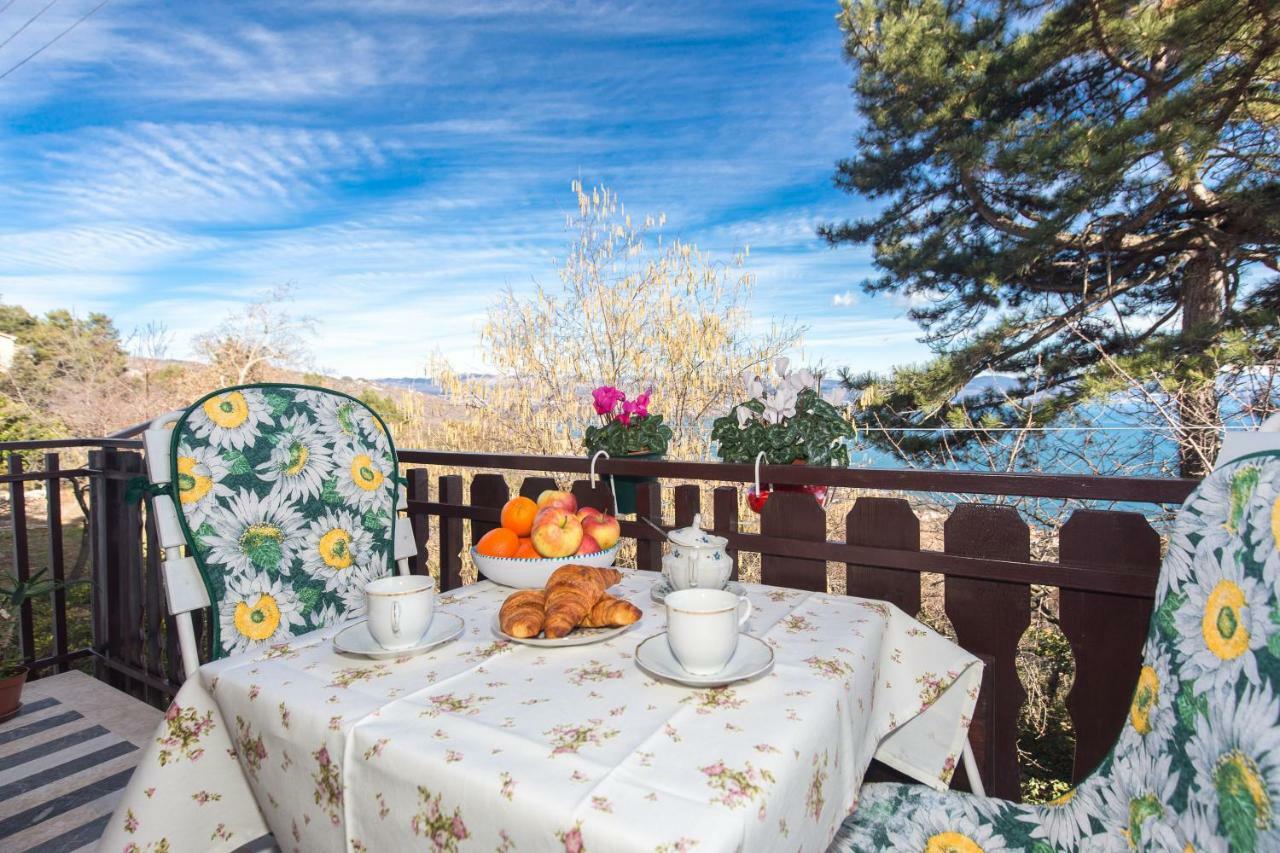 Comfy And Warm Ap With Balcony Surrounded With Beautiful Nature Ловран Екстер'єр фото